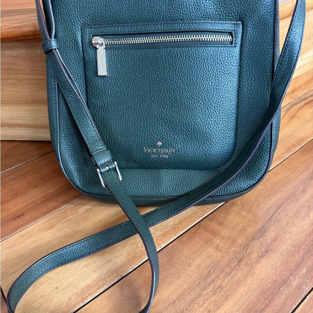 Kate Spade Forest Green Crossbody Minimal Chic Capsule Wardrobe Everyday Luxury - Picture 3 of 12